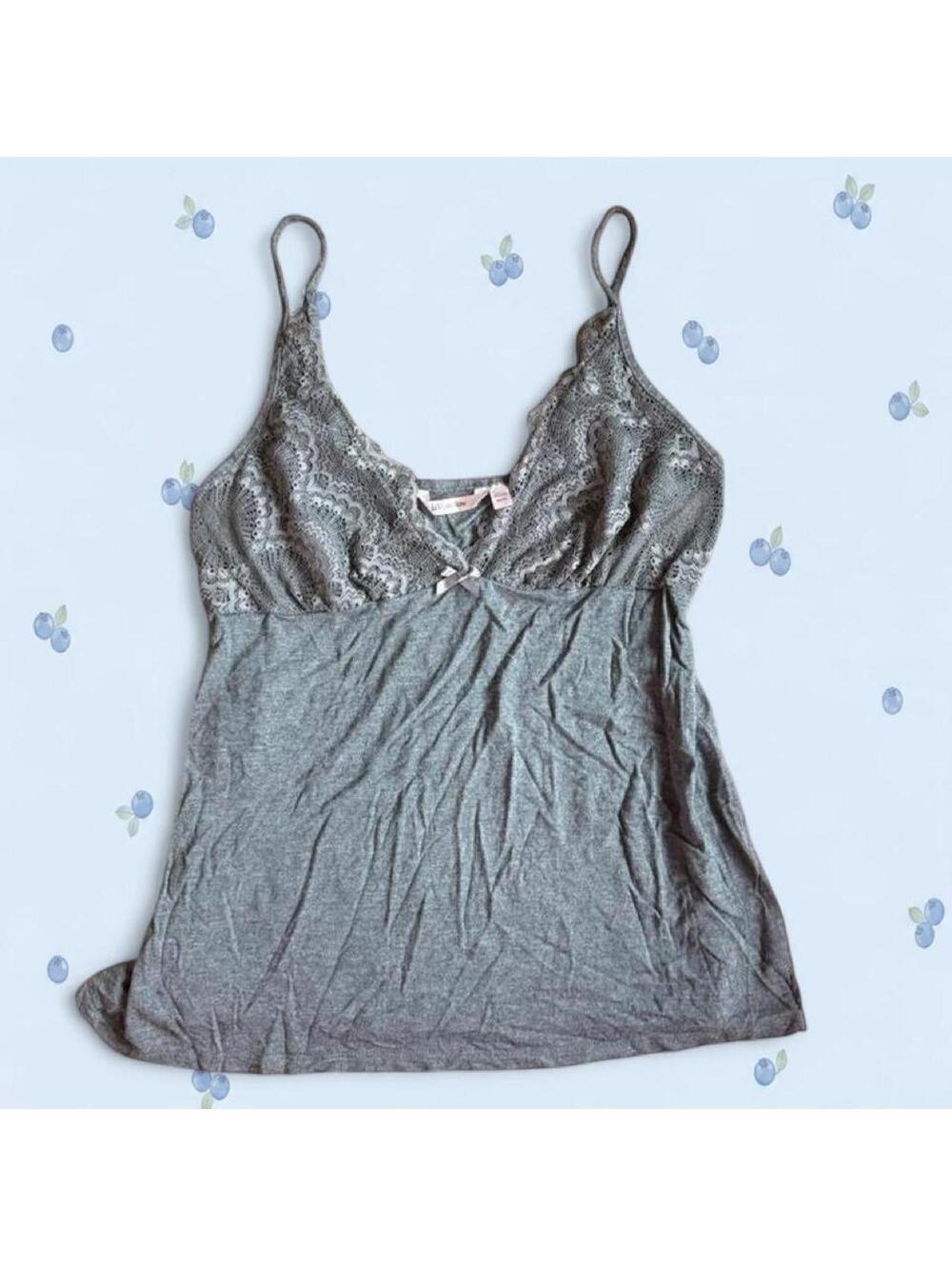 La vie en rose grey lace cami